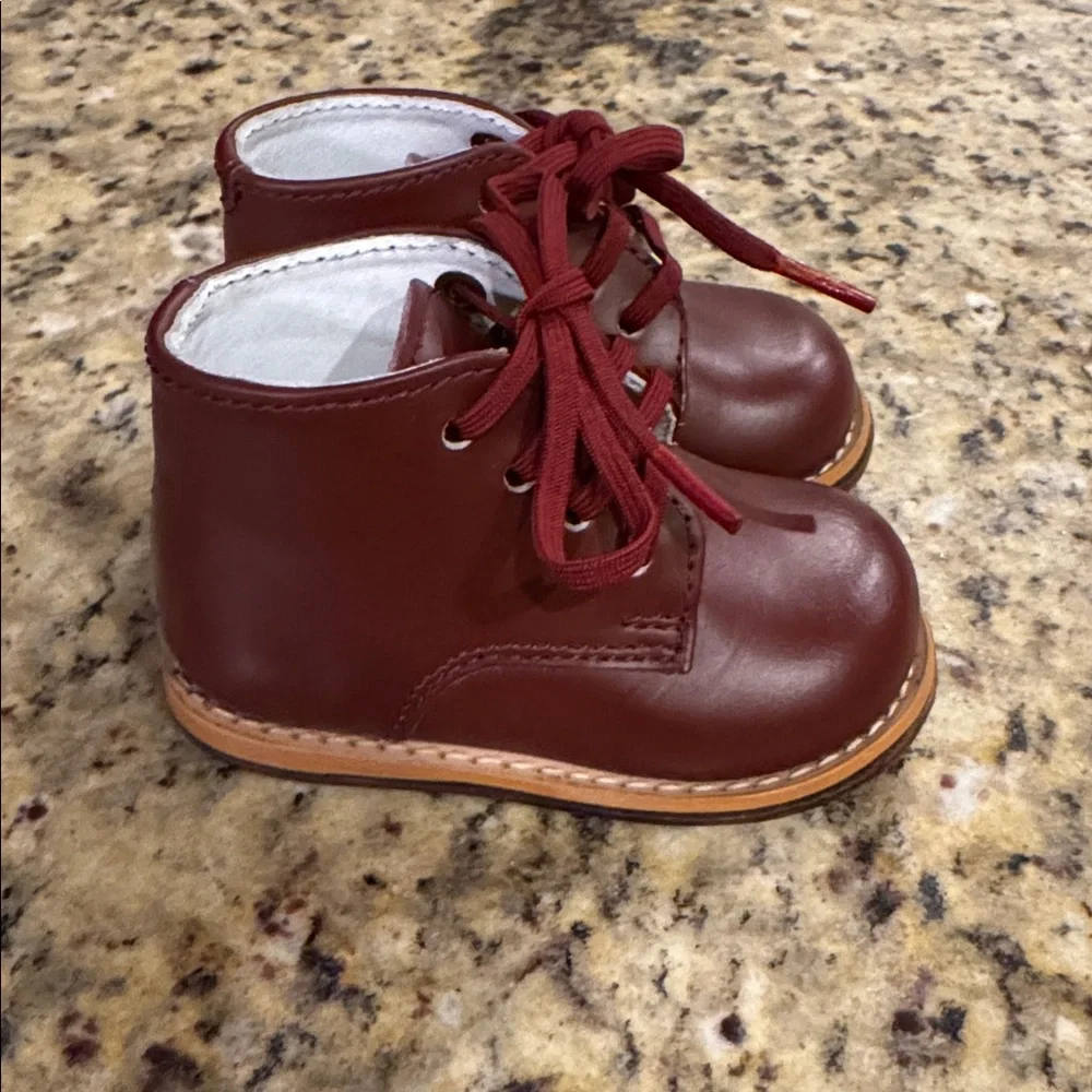 Josmo Maroon/Brown Leather Walker Footwear Size 2 - Picture 1 of 10